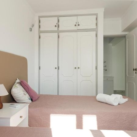 Chantal Apartment - Near The Beach - Quarteira Eksteriør billede