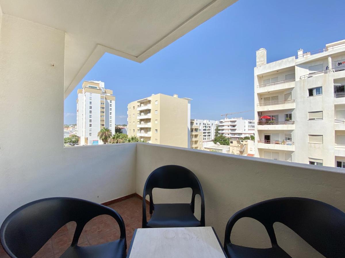 Chantal Apartment - Near The Beach - Quarteira Eksteriør billede