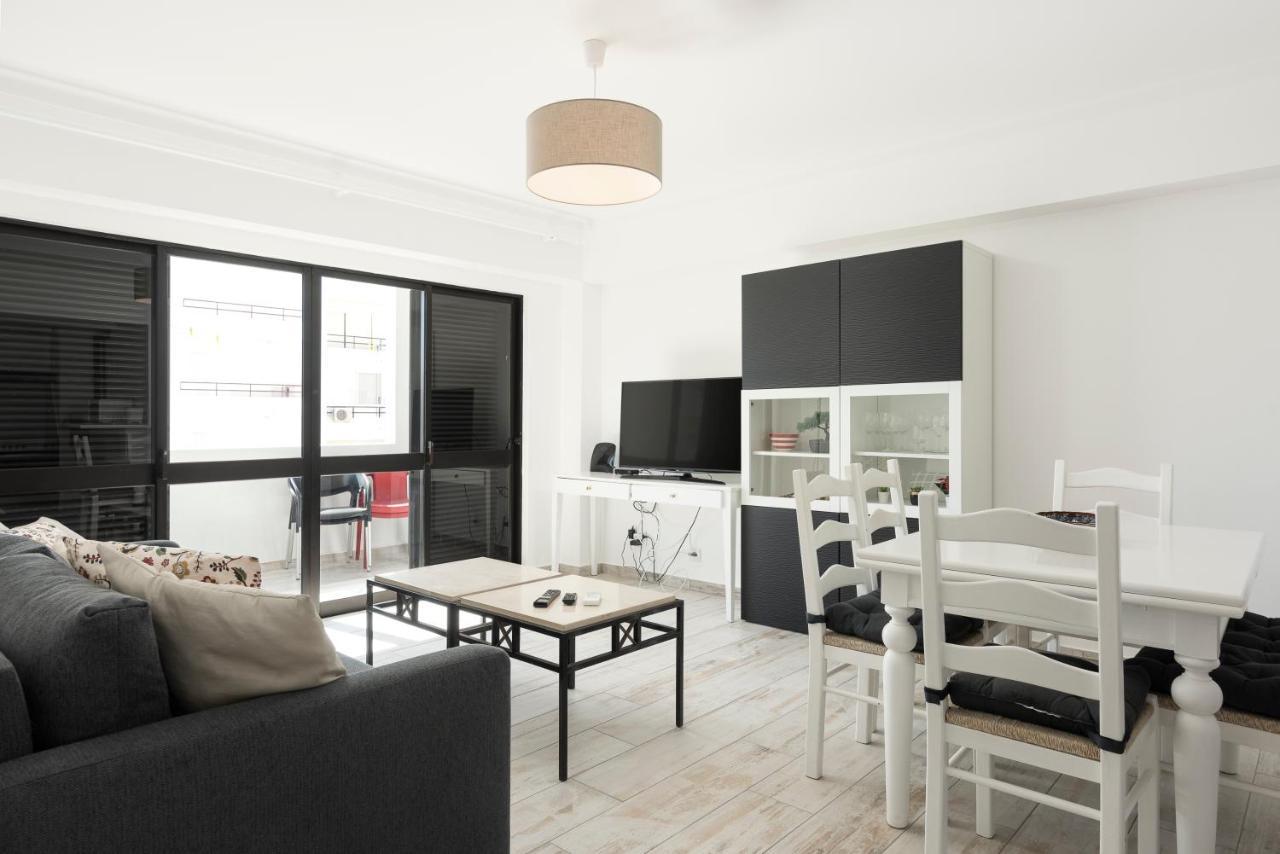Chantal Apartment - Near The Beach - Quarteira Eksteriør billede